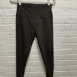 Beyond Yoga SpaceDye High Waisted Midi
Leggings / XL